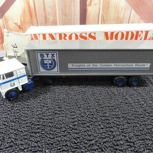 Vtg winross cap over semi trailer truck. Great condition. Box has issues.